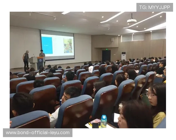 世界帆板赛推动赛事志愿者国际交流扩大视野